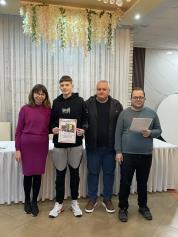 IMG-2c377421ad2305092935acff845017f3-V                                                              